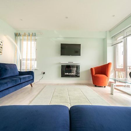 גלוואיי Luxurious Seaside Apartment מראה חיצוני תמונה